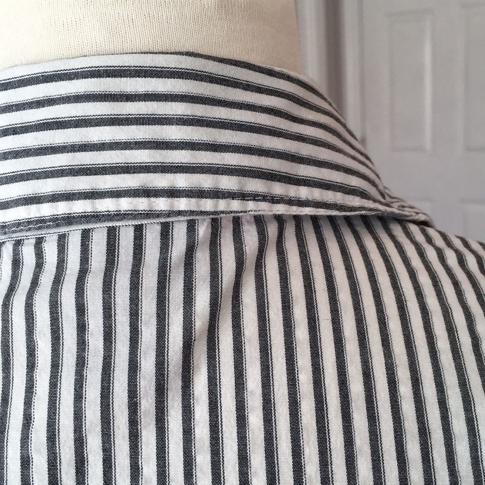 Long sleeve button down - Picture 3 of 5
